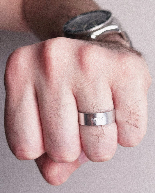 Moustachio ❘ Bague en Aluminium