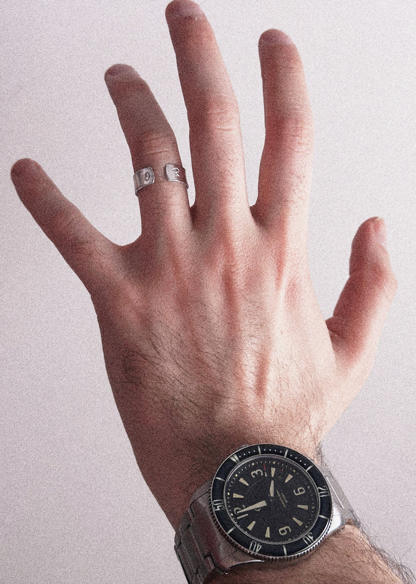 Moustachio ❘ Bague en Aluminium